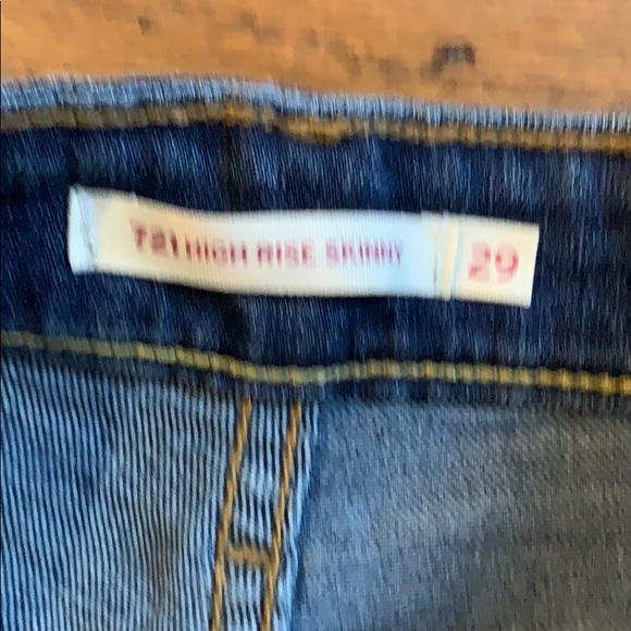 🌟Levi’s 721 High Rise Skinny, 28🌟 - Picture 5 of 11